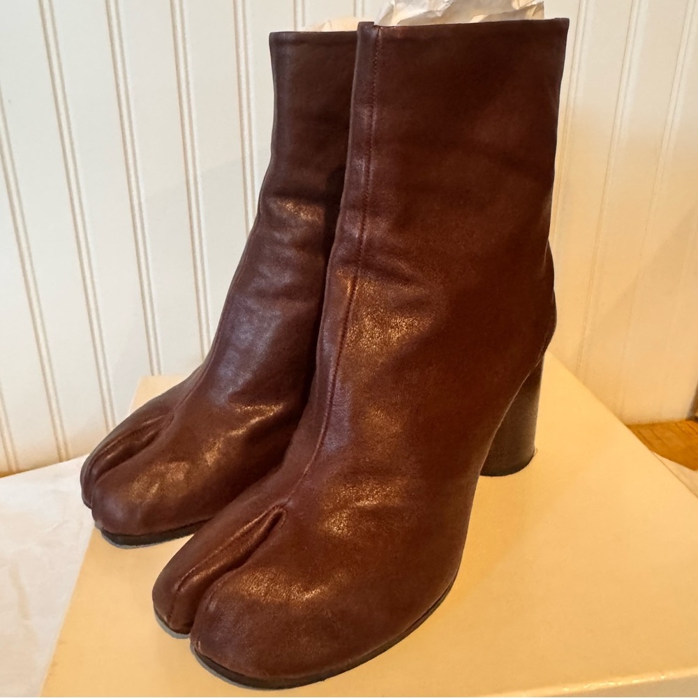Maison Margiela Tabi Boots (Authentic) Brown/Burgundy 40/10 US